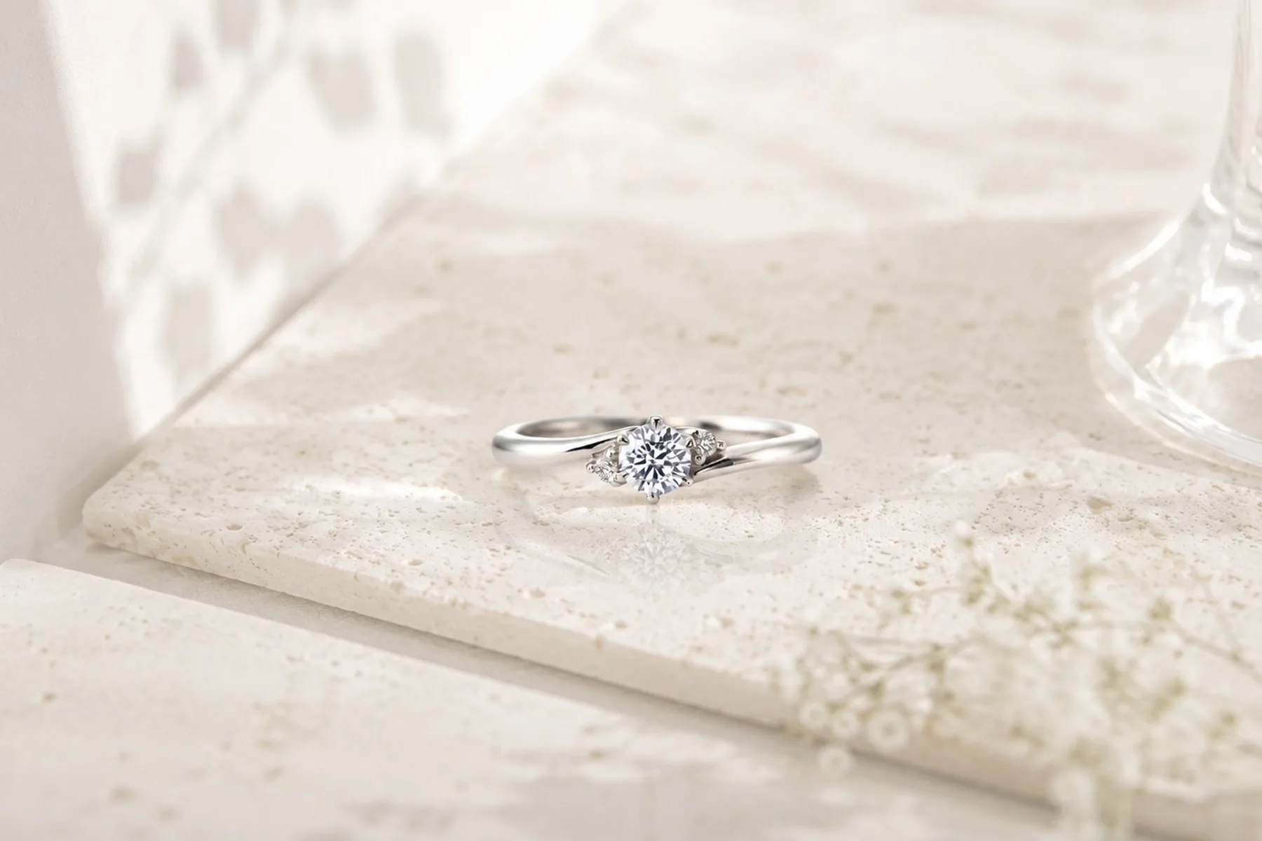 VIVAGE リリック（Lyrique）の婚約指輪