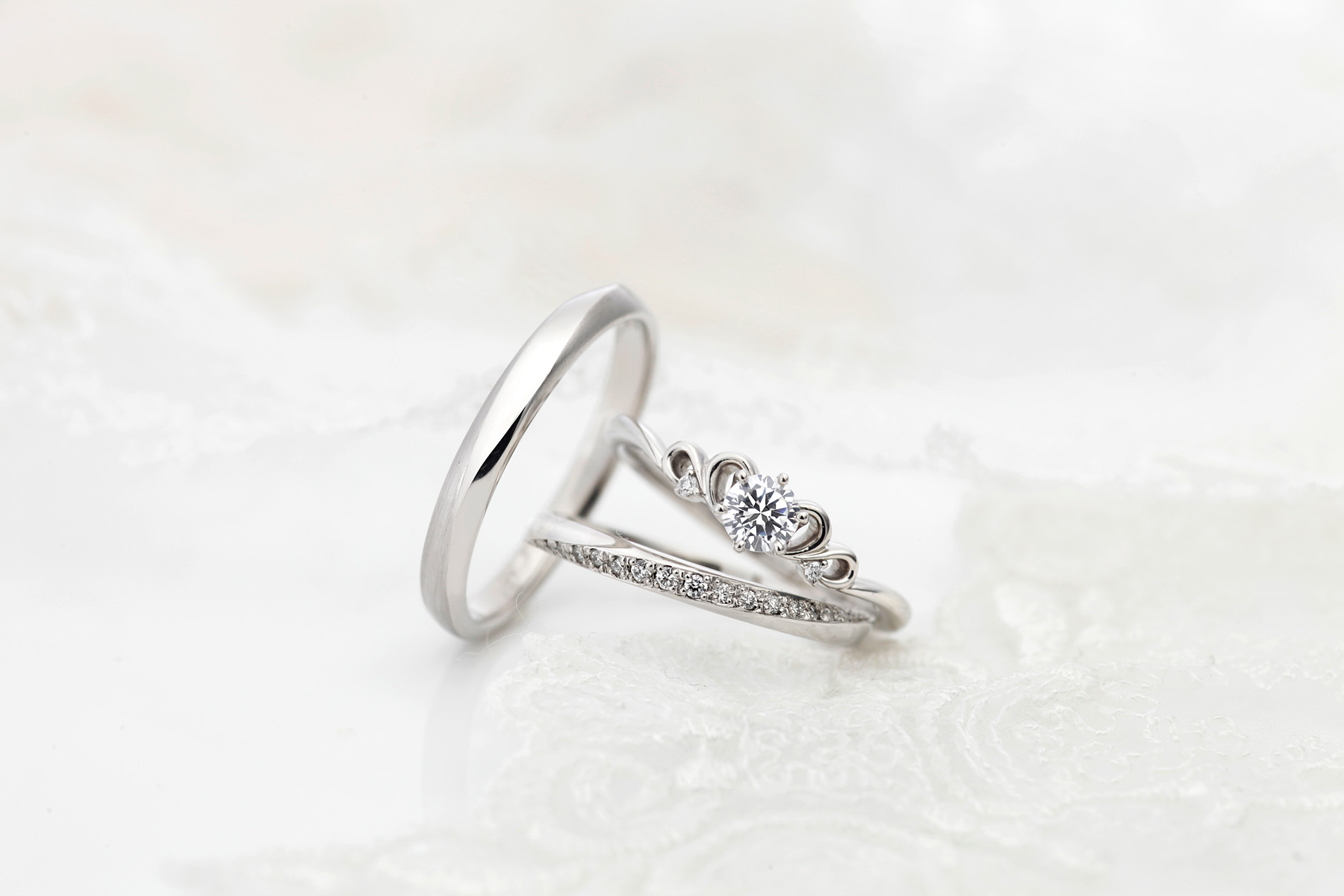VIVAGE カルムのセットリング(婚約指輪と結婚指輪の重ね着け)