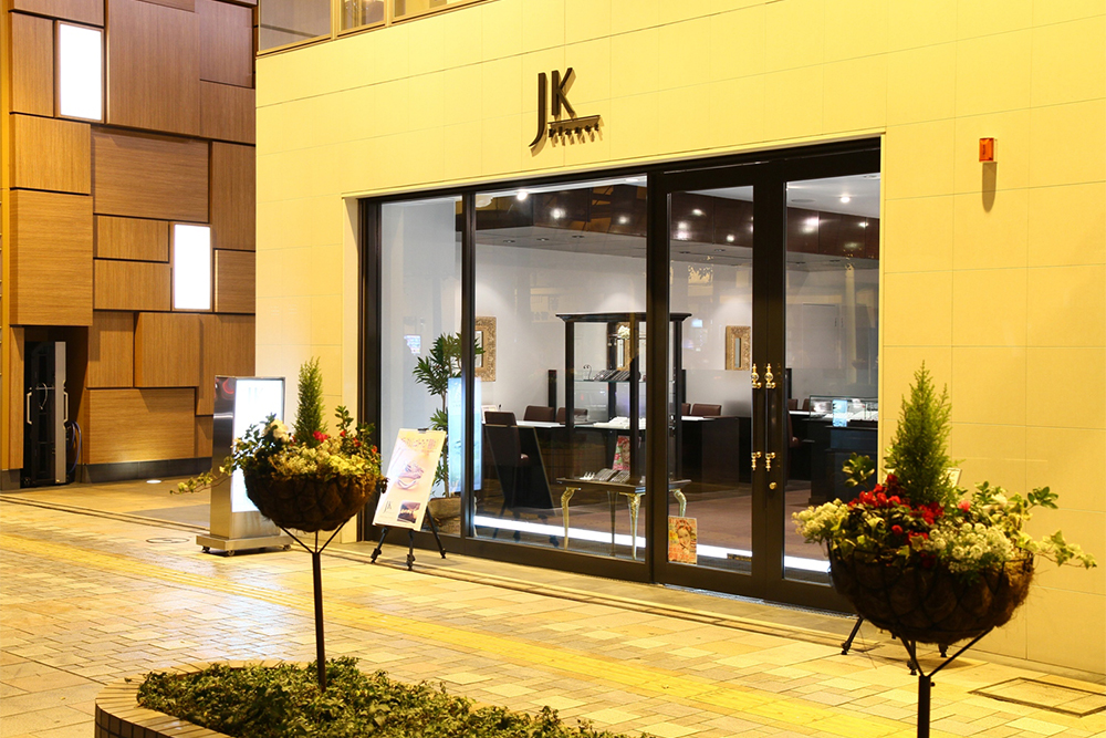JKPLANET 宮崎橘通り店で取り扱うVIVAGEのブライダルリング
